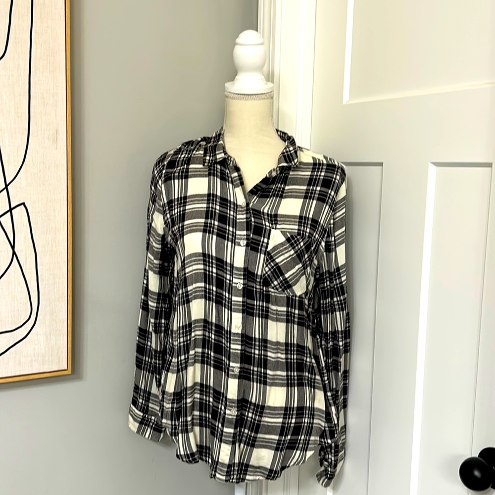 Black and White Flannel - Women’s Medium